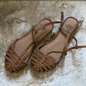 Sandals size 6